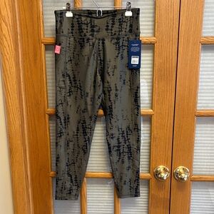 Marika 27” Olive and Black Patterned Leggings